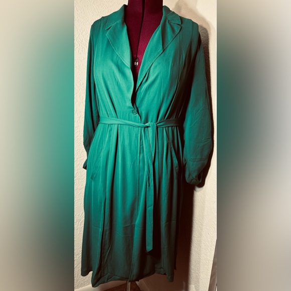 3x fits 3x 4x ⭐️ NEW w $70 TAG Torrid Polyester Chiffon Trench Lightweight Coat - Picture 6 of 11